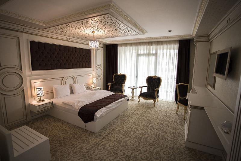 Opera Hotel Баку Екстериор снимка